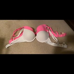 2 Victoria’s Secret PINK bras